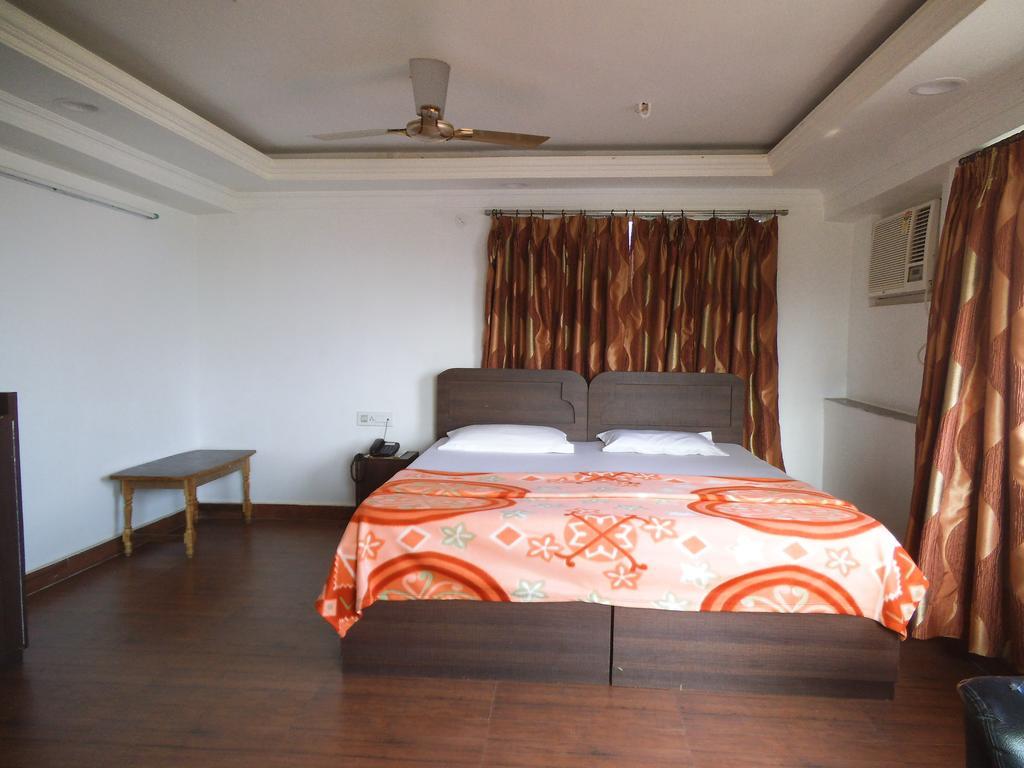 Hotel City Centre Agartala Zewnętrze zdjęcie